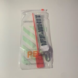 Off-White Lanyard Clear/Black